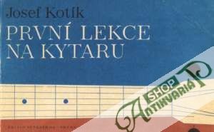 Obal knihy První lekce na kytaru