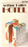 Hailey Arthur - Hotel (brožovaná)